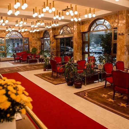 Hotel Grand Valjevo Exterior foto