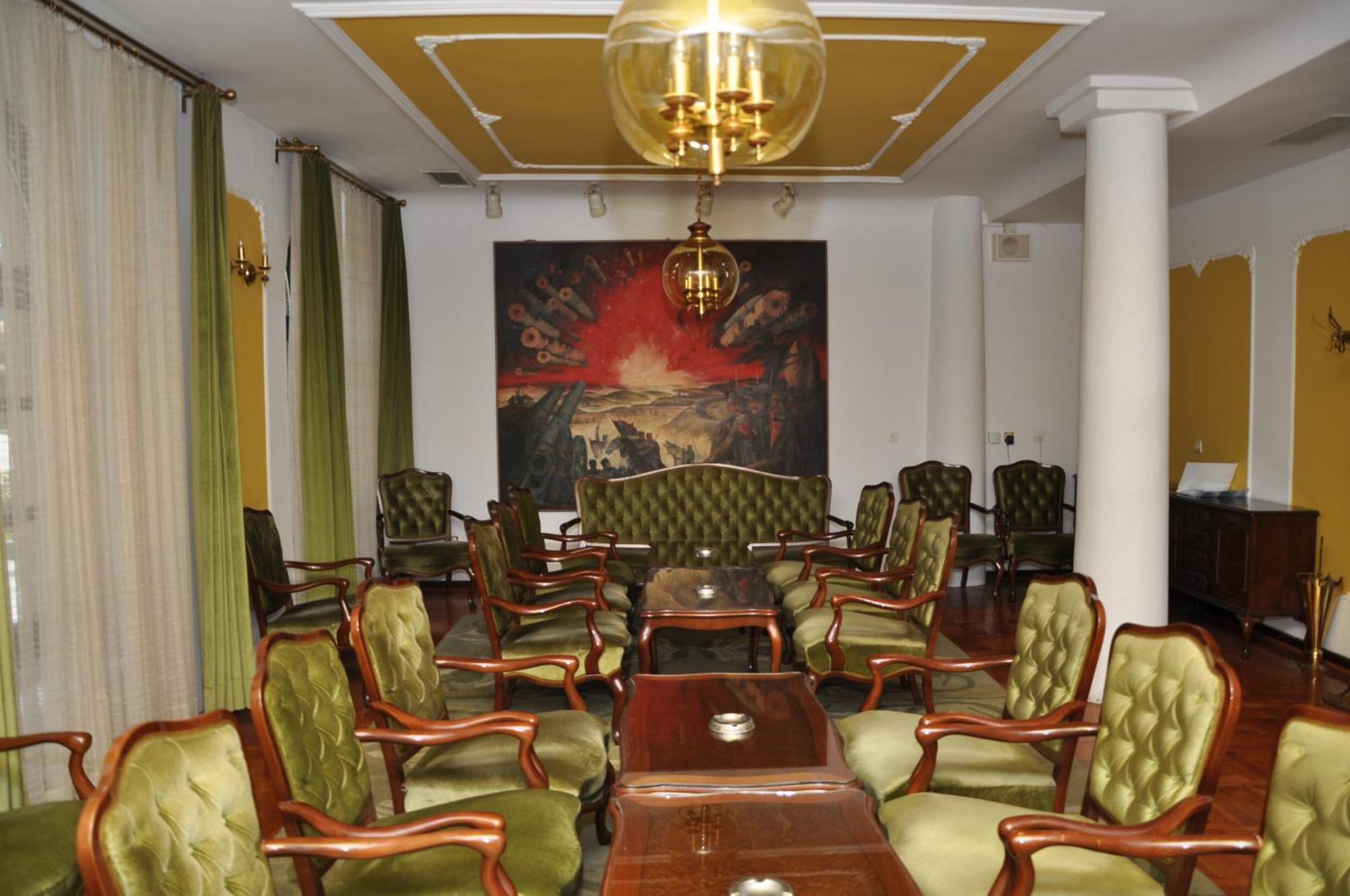 Hotel Grand Valjevo Restaurante foto