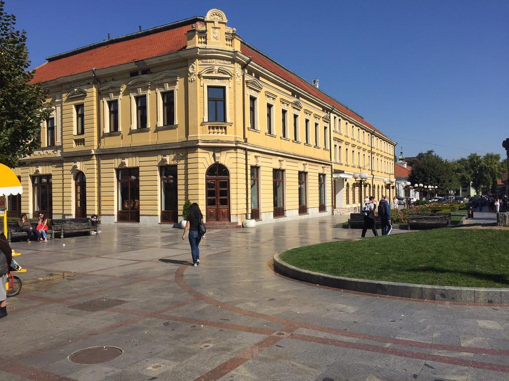 Hotel Grand Valjevo Exterior foto