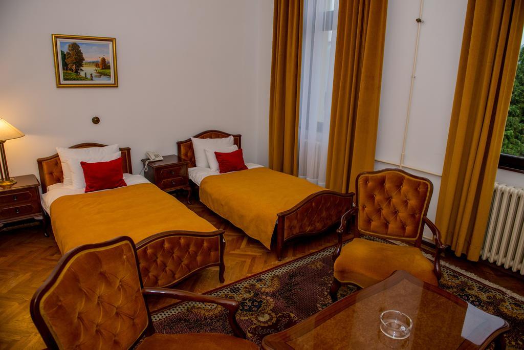 Hotel Grand Valjevo Exterior foto
